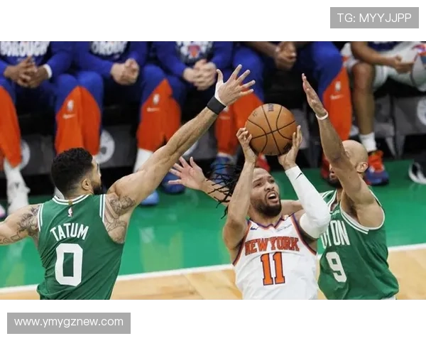 布伦森首节狂砍15分半场三分五记轰下20分助攻篮板全能表现